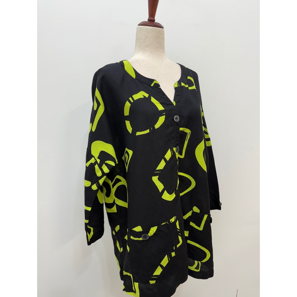 Ali Miles Tunic Top L Black Lime Green Abstract Geometric Button Front Pocket